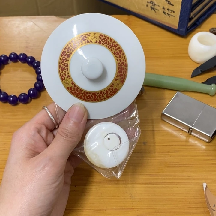 瓷片哈中古工艺品一件