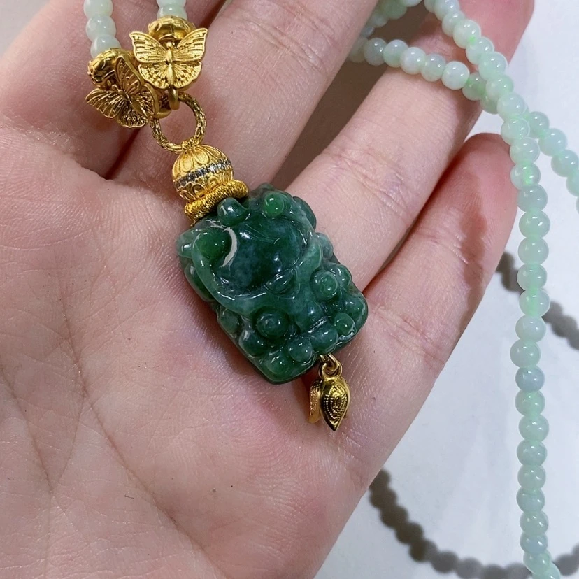 【闪购商品】翡翠未镶嵌颈饰吊坠