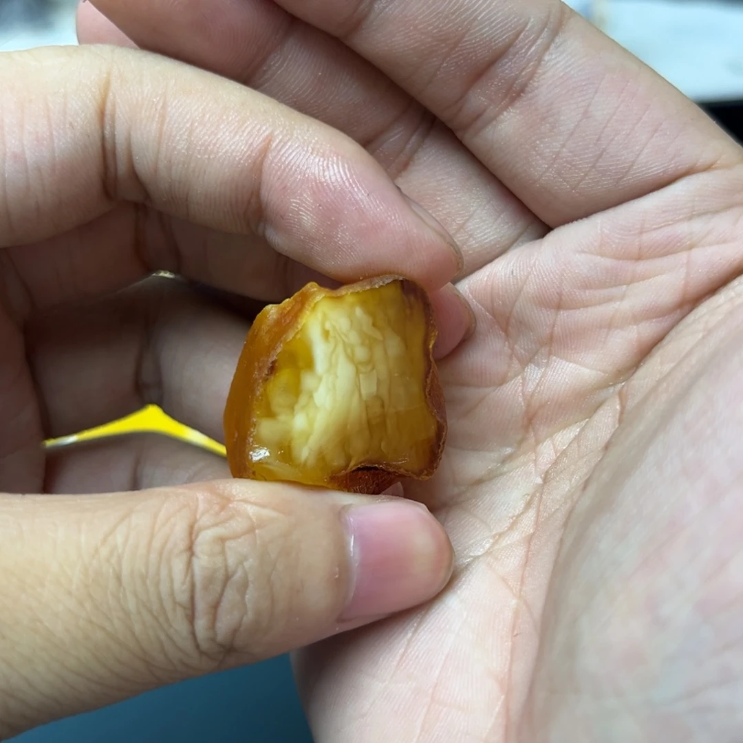 做***光定制琥珀未镶嵌蜜蜡原石不退不换