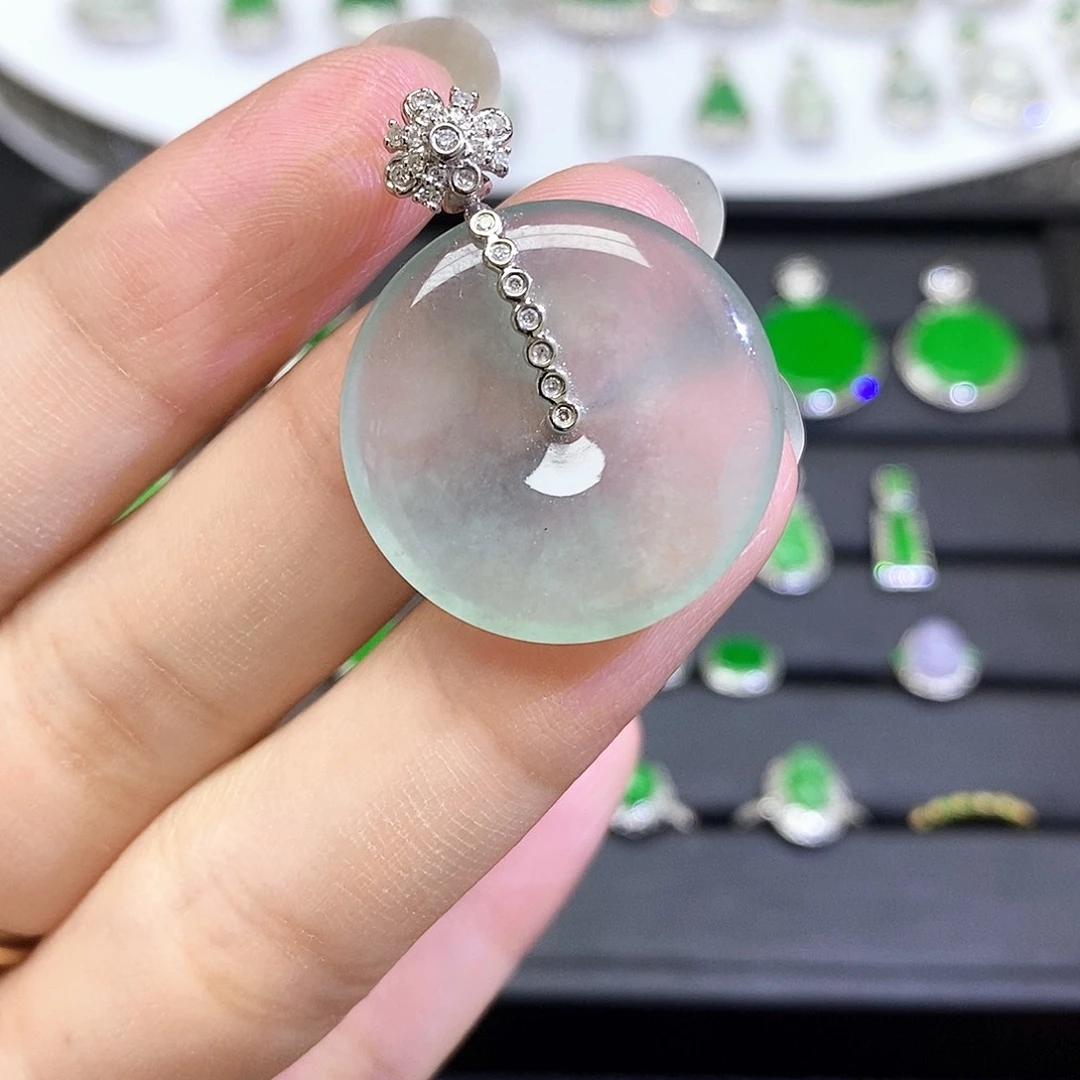 翡翠18K金镶嵌吊坠(不含链)