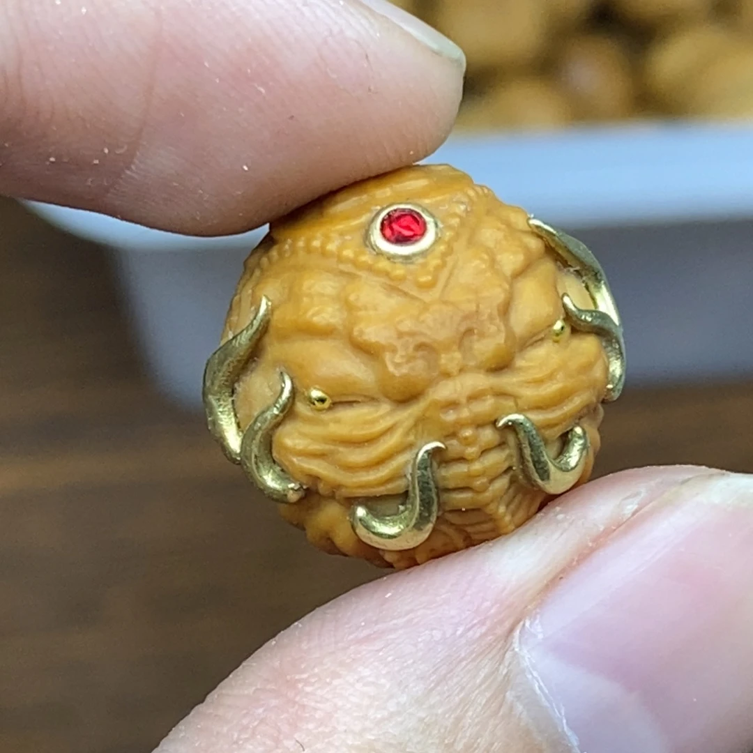 吊坠猴头核桃重工象神