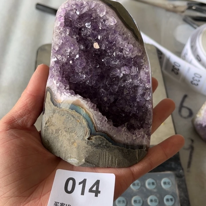 紫晶颈饰未镶嵌香*瓶