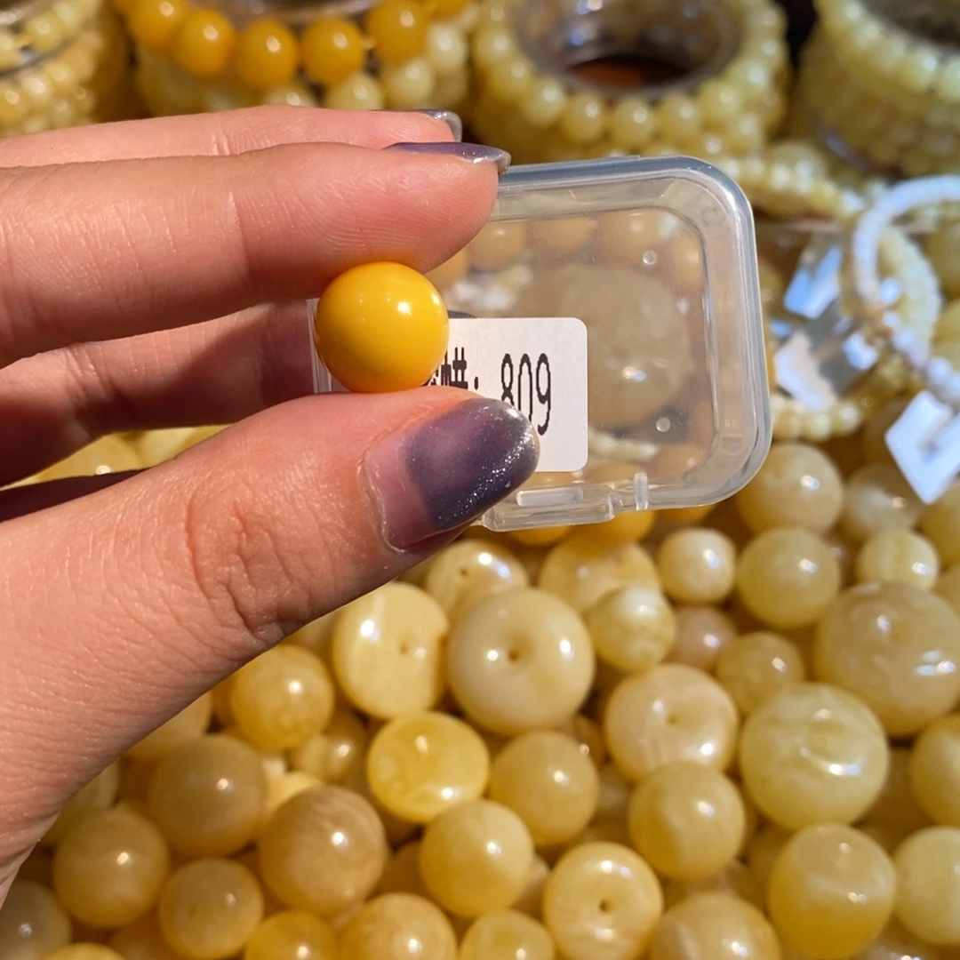 琥珀未镶嵌珠宝奇石809