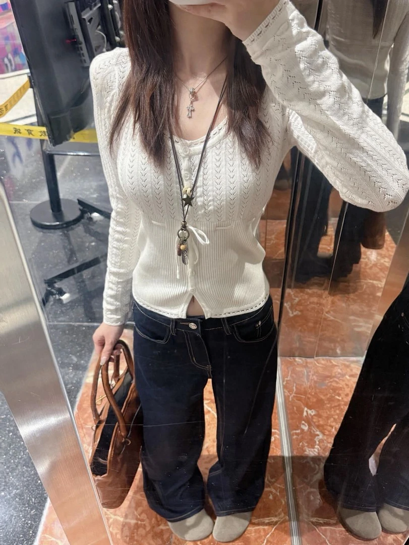 韩系纯欲u领镂空长袖针织打底衫女早秋辣妹收腰显瘦别致内搭上衣