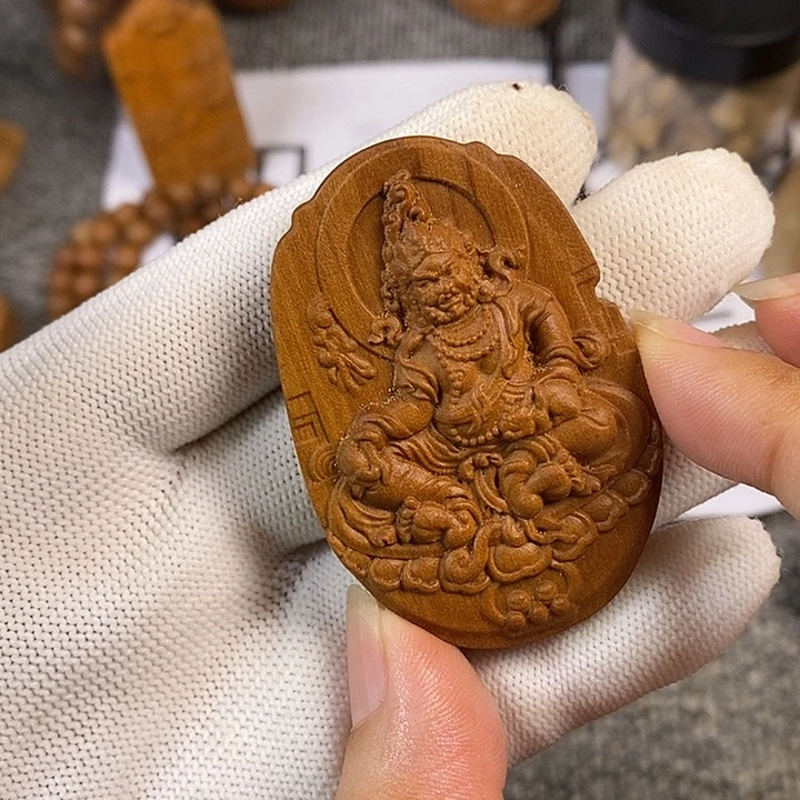 檀香木手串/手链老山檀香黑肉雕刻黄财吊坠