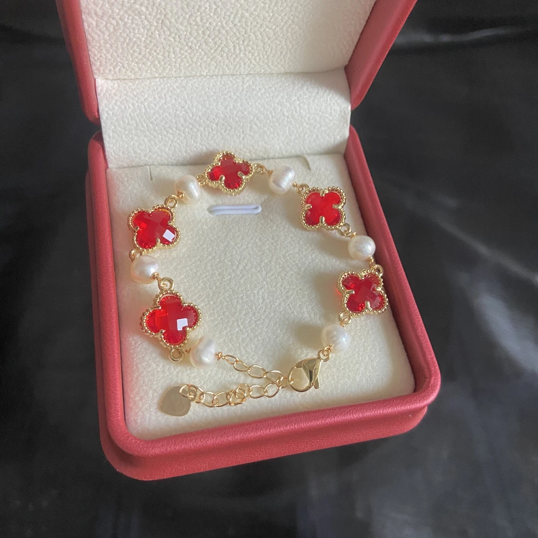 646 天然红色四叶草珍珠手链 天然生长纹可刮粉