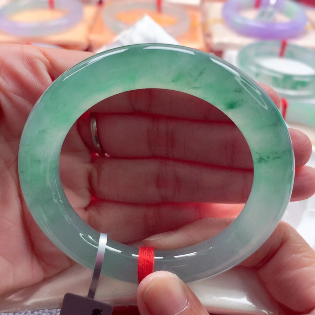 翡翠未镶嵌手镯（圆镯）52.7冰绿全条冰透高级显白A