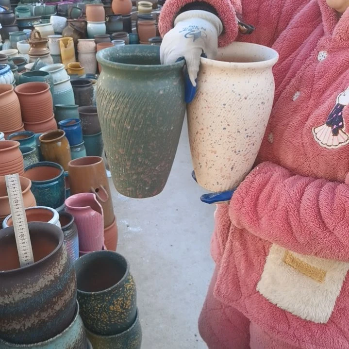 红陶口15高25两个盆子