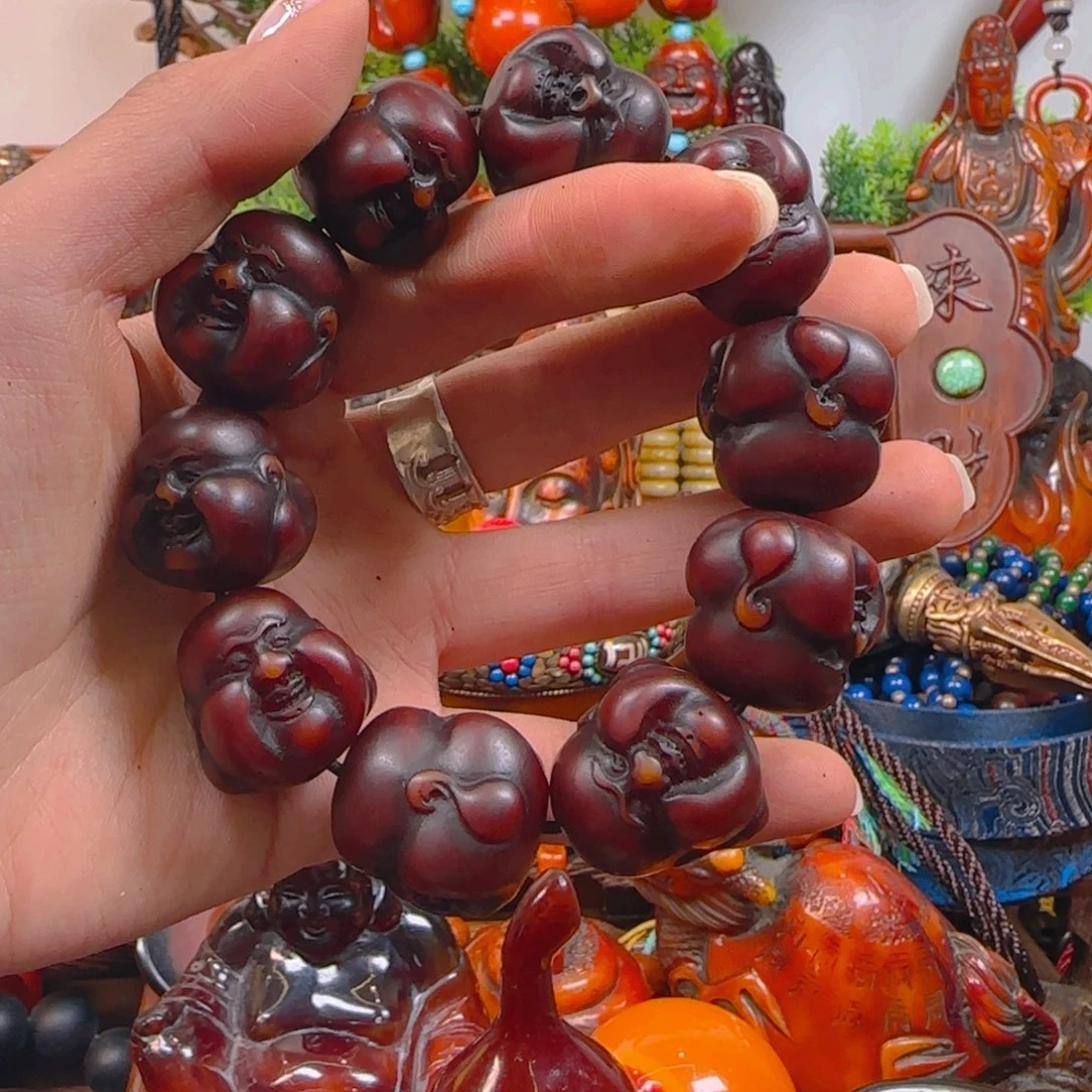 琥珀裸石未镶嵌湖*侠手串