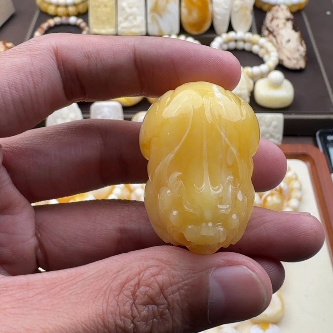 琥珀未镶嵌裸石蜜蜡