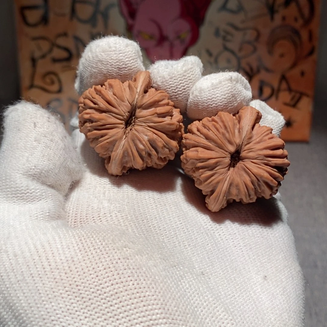 骑***上文玩核桃把件38四座楼