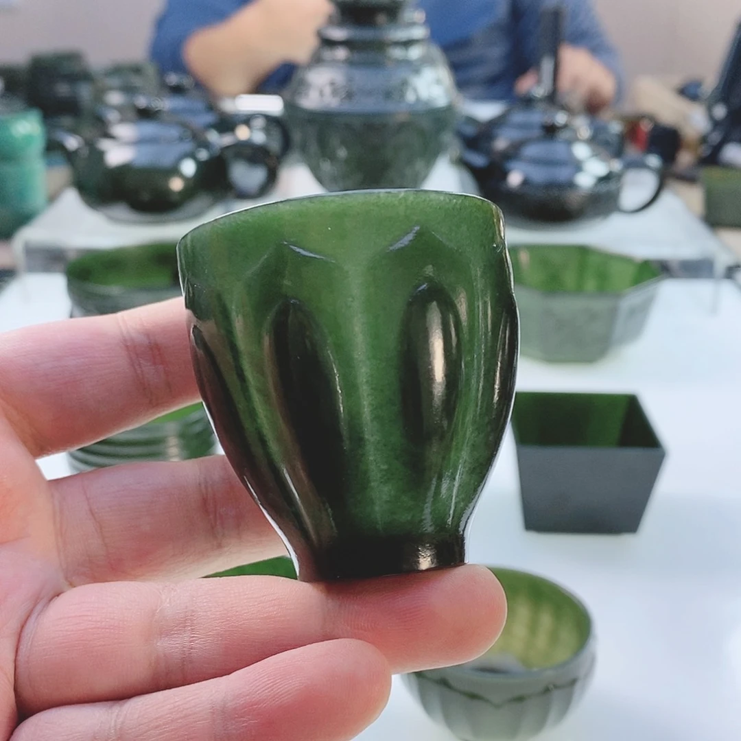 和田玉（青玉）把件未镶嵌微瑕