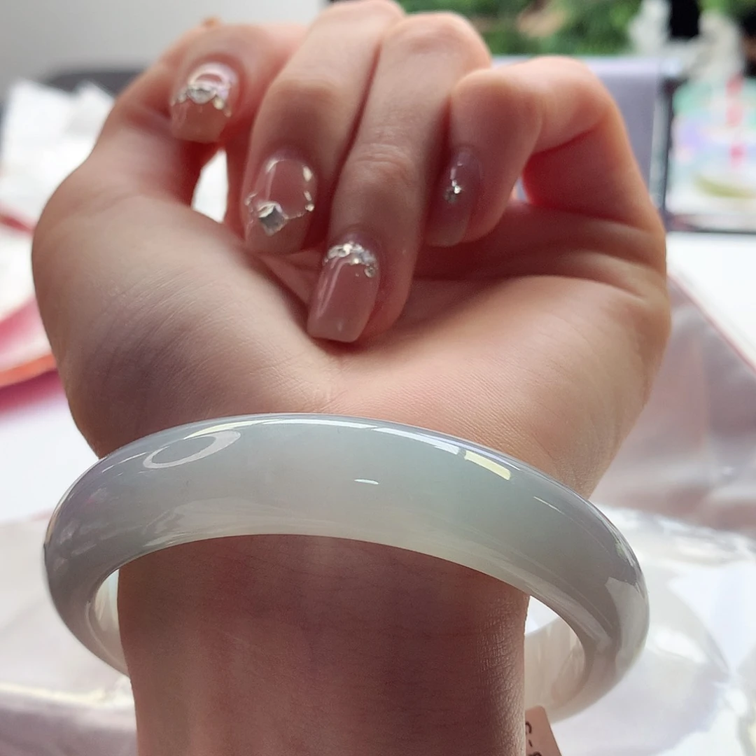 翡翠手镯未镶嵌天然翡翠59-61晴水烟灰底