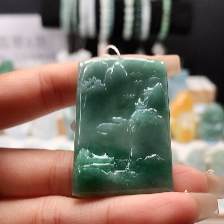 吊坠(不含链)未镶嵌翡翠