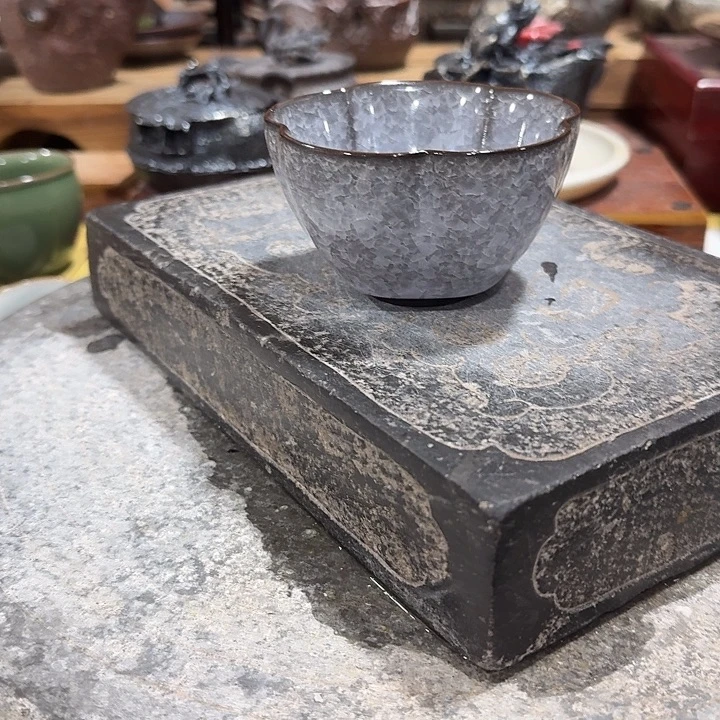 主人杯一个，瓷。。。