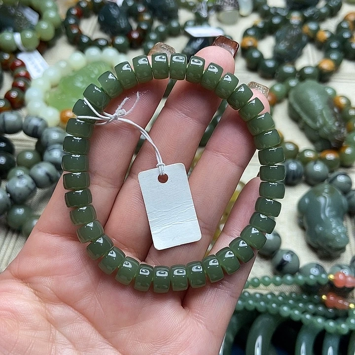 透闪石质玉未镶嵌手链