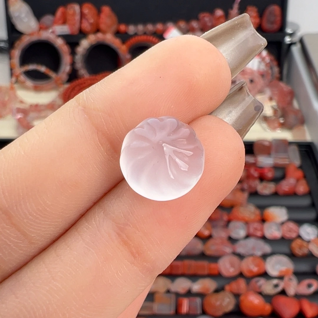 南红玛瑙未镶嵌颈饰包子