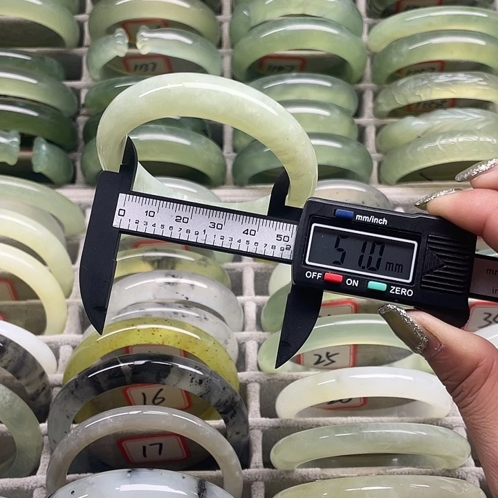 蛇纹石玉未镶嵌手镯34