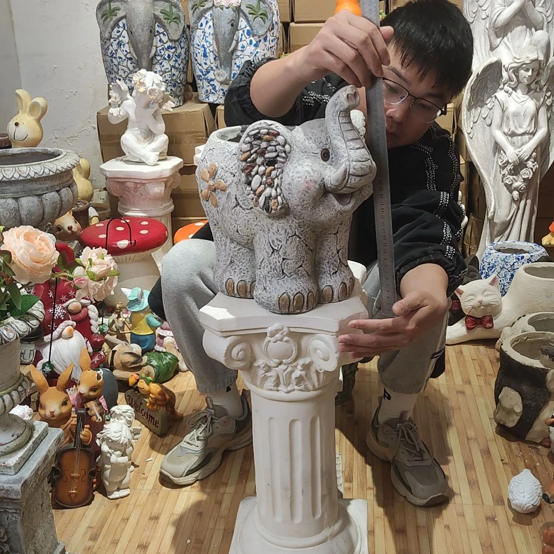 合成树脂灰色大象花盆摆件