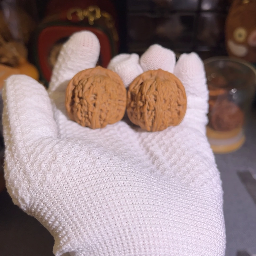 文玩核桃吊坠小楼