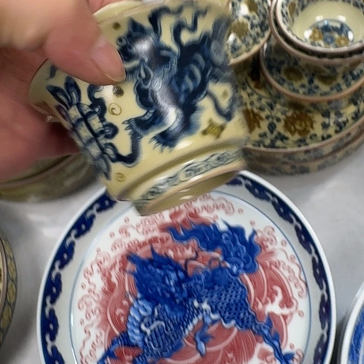 瓷片釉里金狮子二才马蹄盖碗景德镇