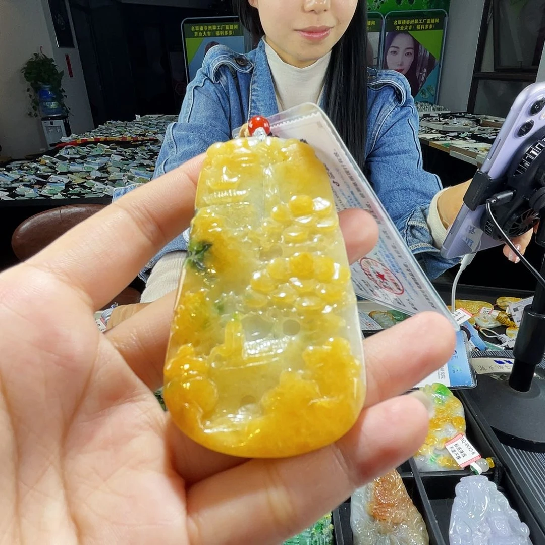 颈饰未镶嵌翡翠一