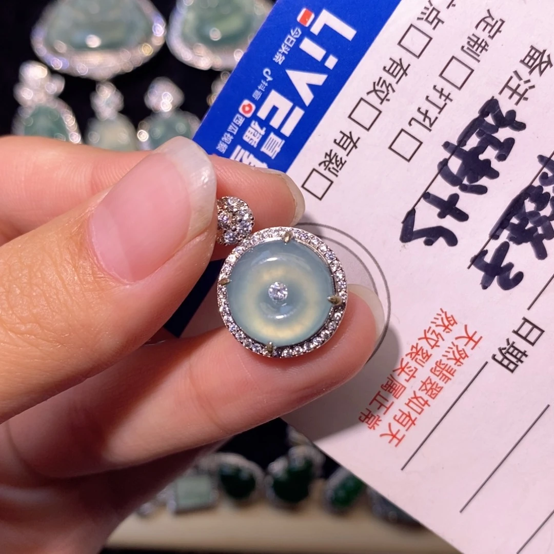 翡翠未镶嵌颈饰天然