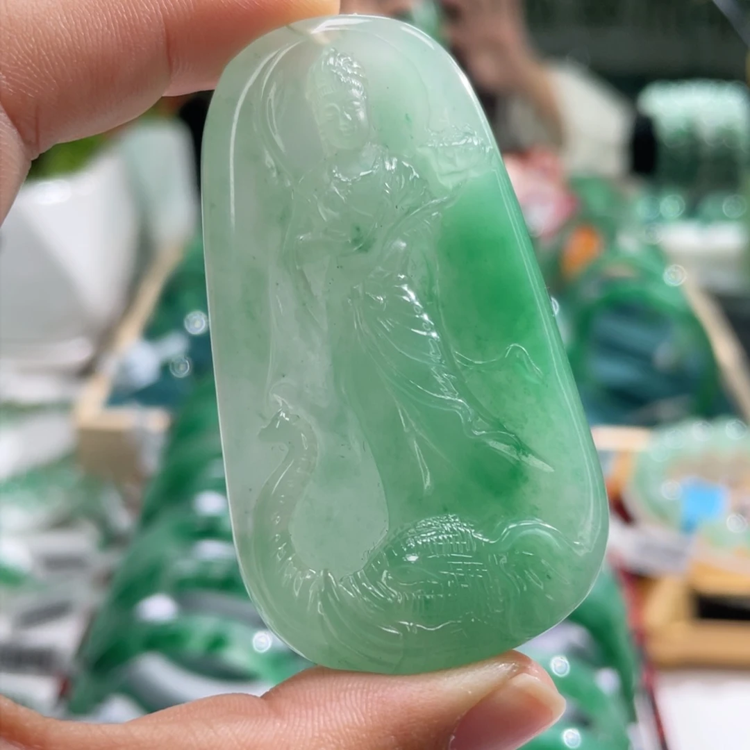 石英质玉颈饰未镶嵌