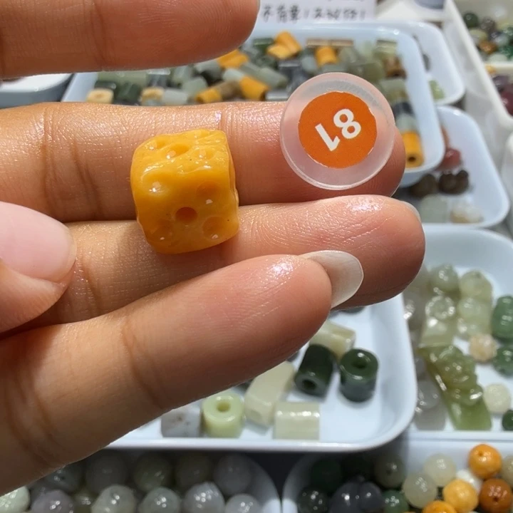 未镶嵌和田玉珠宝半成品