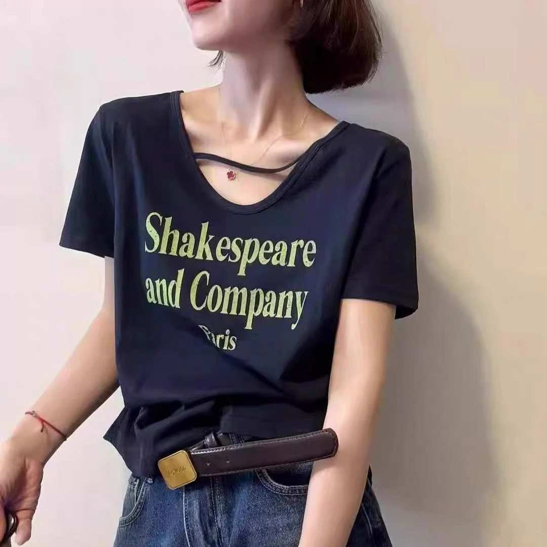 韩系小心机镂空V领字母印花短袖T恤2025夏季新款女休闲百搭上衣潮