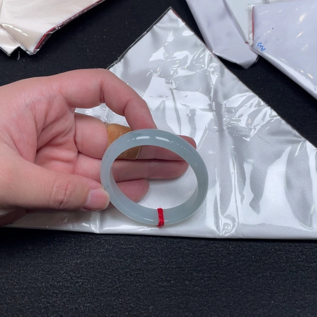 艳***萍翡翠未镶嵌手镯55.6贵妃