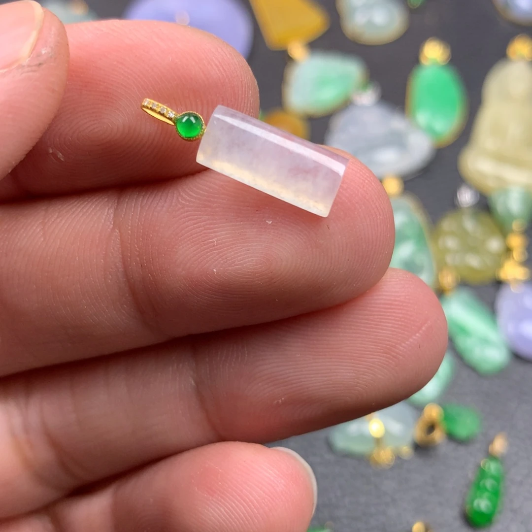 【闪购商品】颈饰18K金镶嵌翡翠翡翠