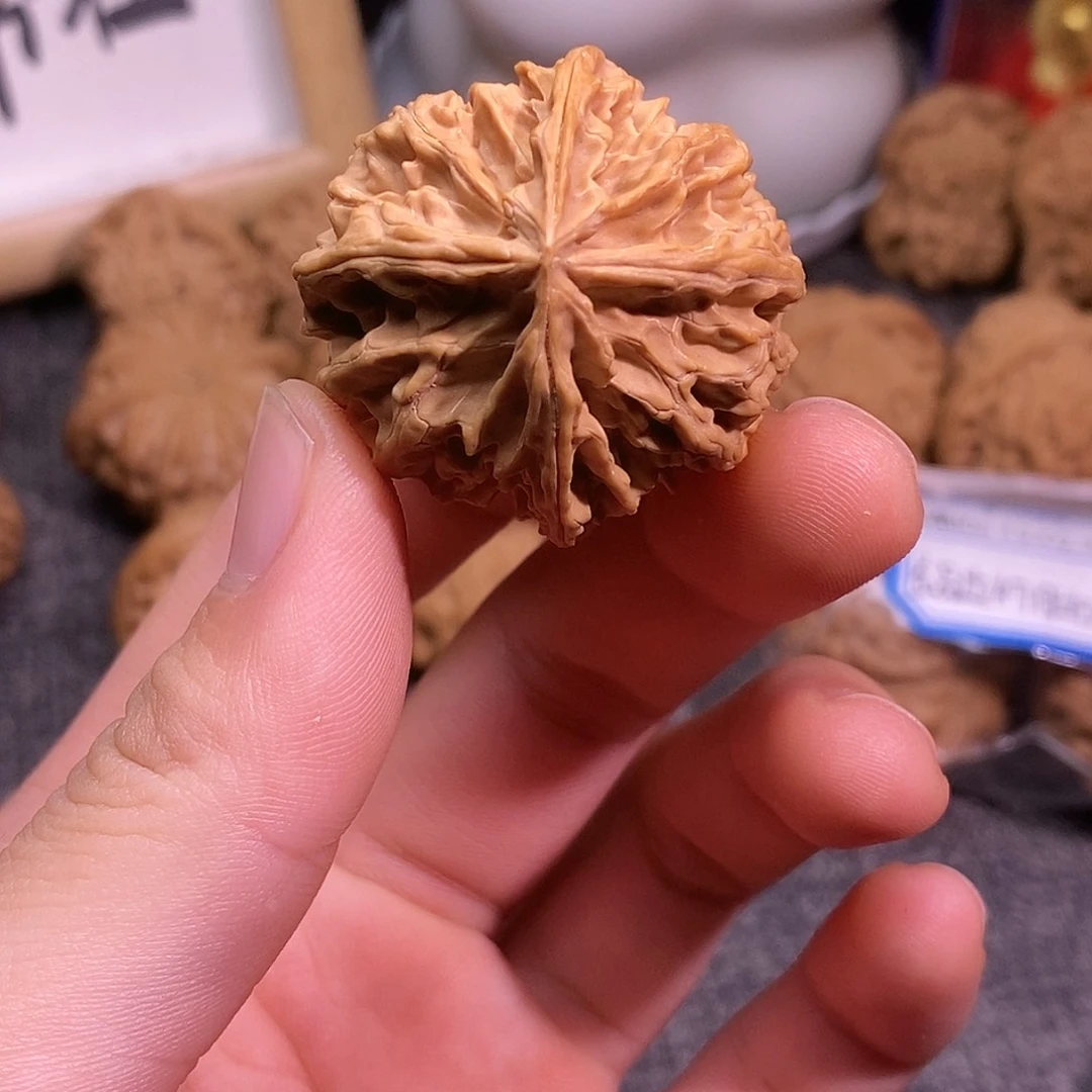 文玩核桃把件苹果圆四棱单只