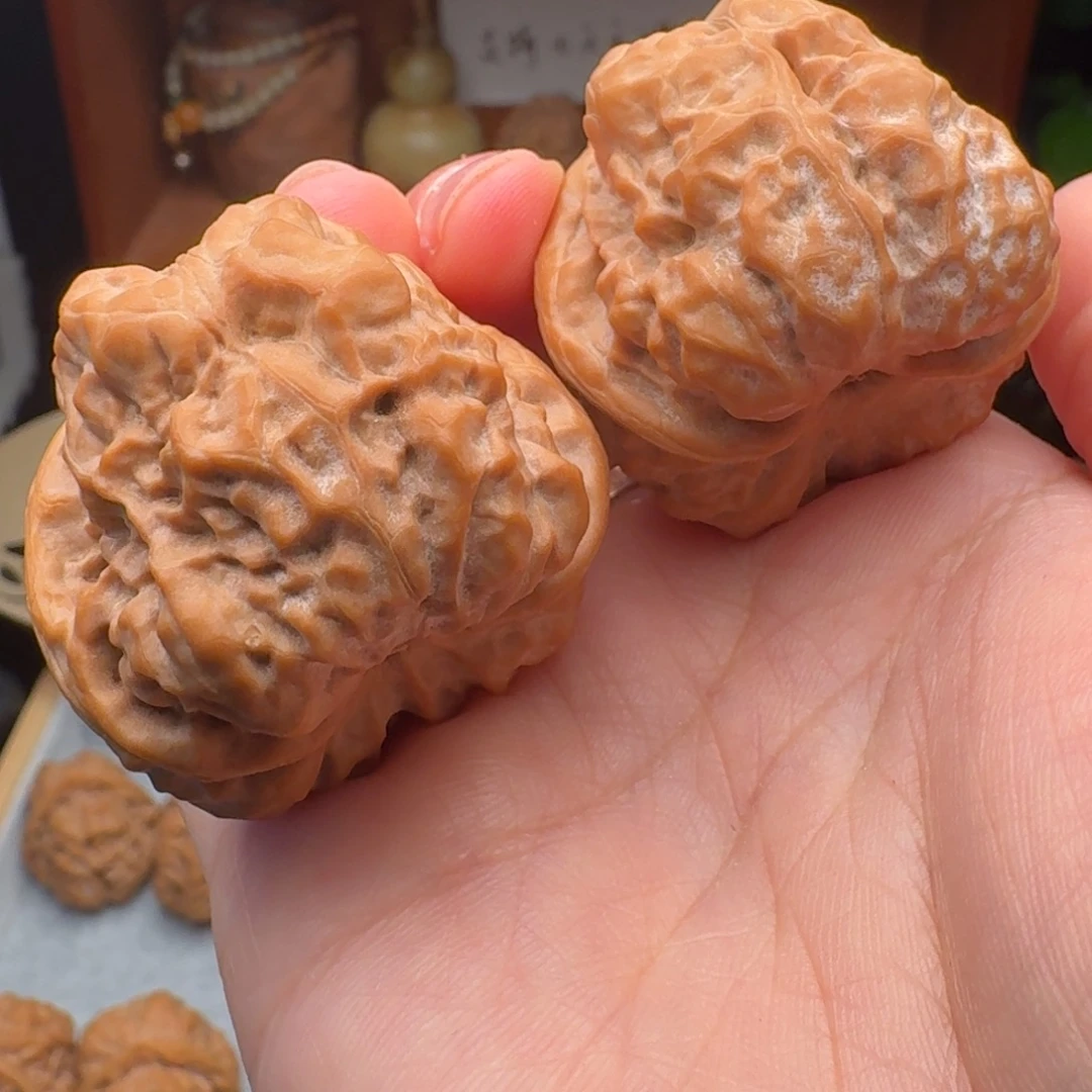 文玩核桃闪购蛤蟆38