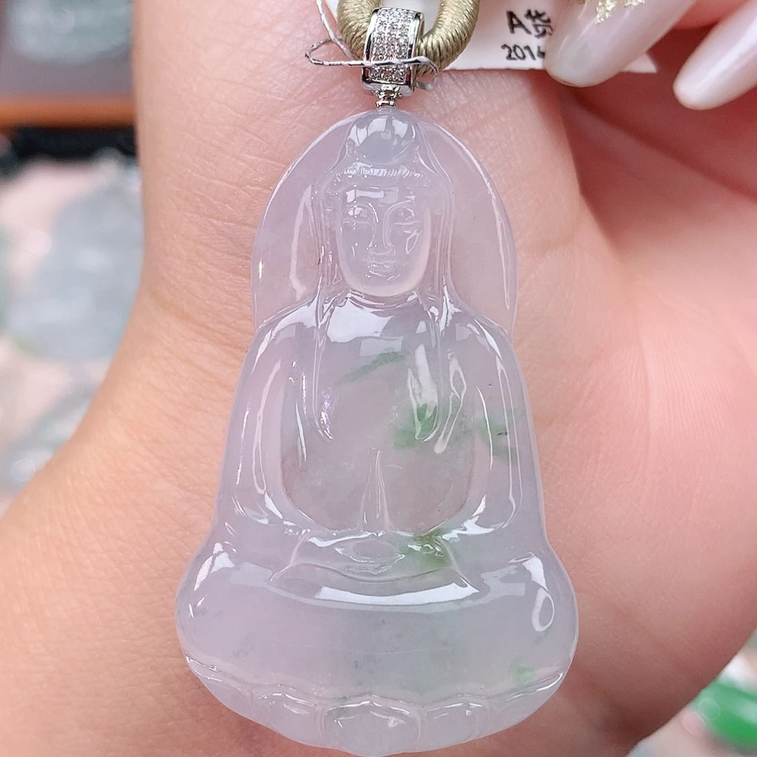 颈饰18K金镶嵌翡翠观音