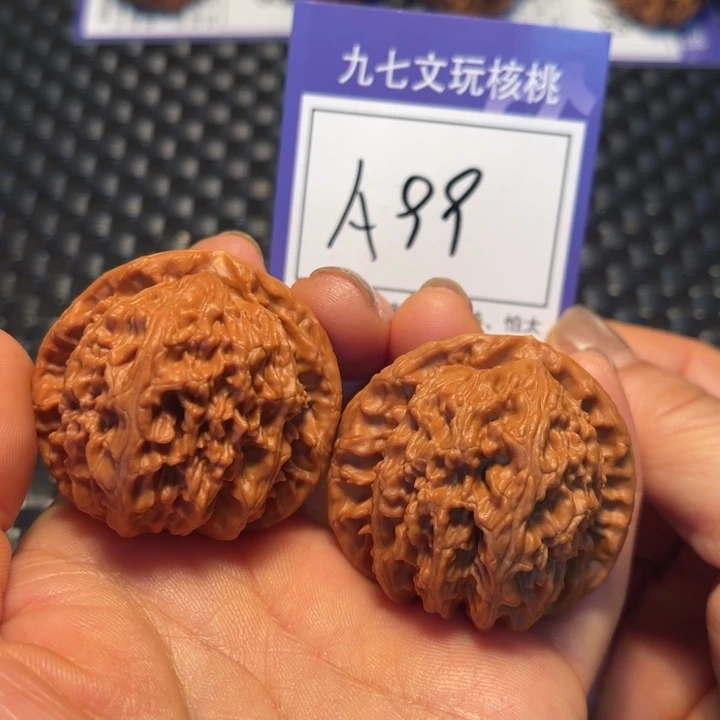 文玩核桃把件42狮子A99