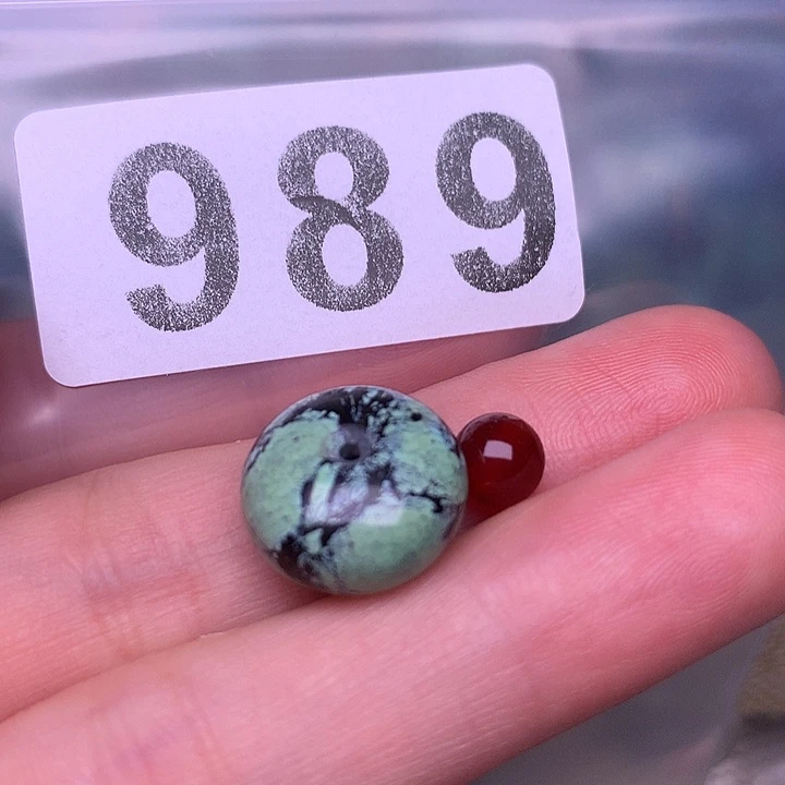 南红玛瑙未镶嵌珠宝奇石