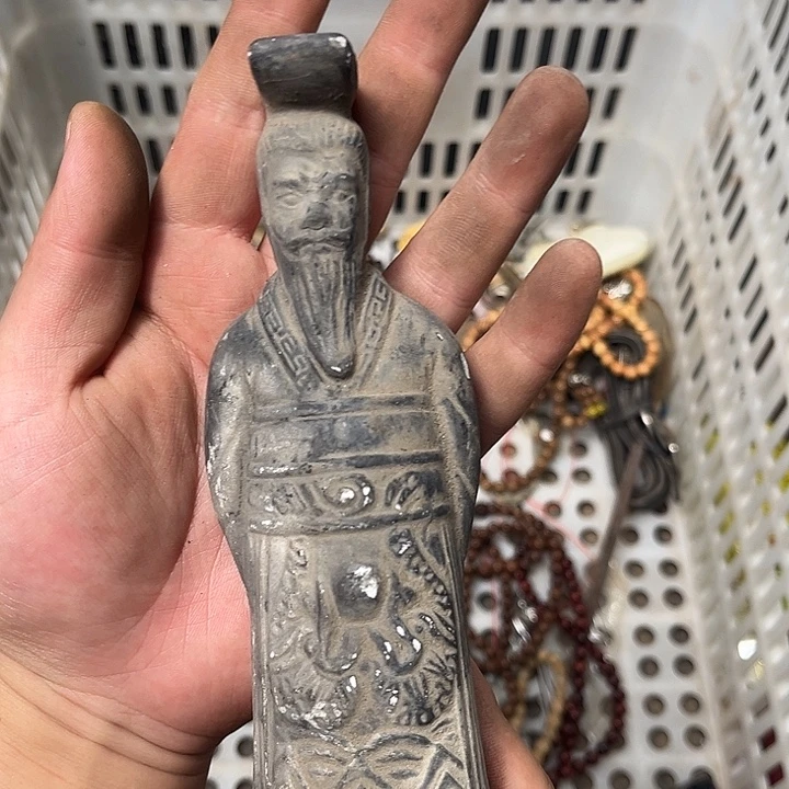 朋***友瓷摆件20250917哦哦