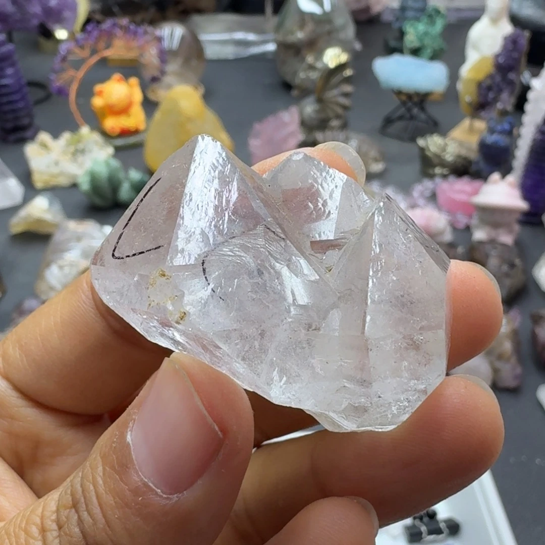 石材闪灵两个水胆