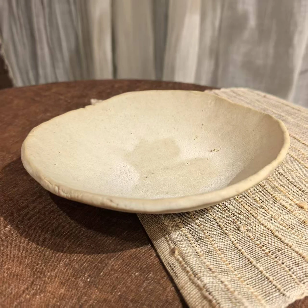 小喜宅 汉白三足壶承