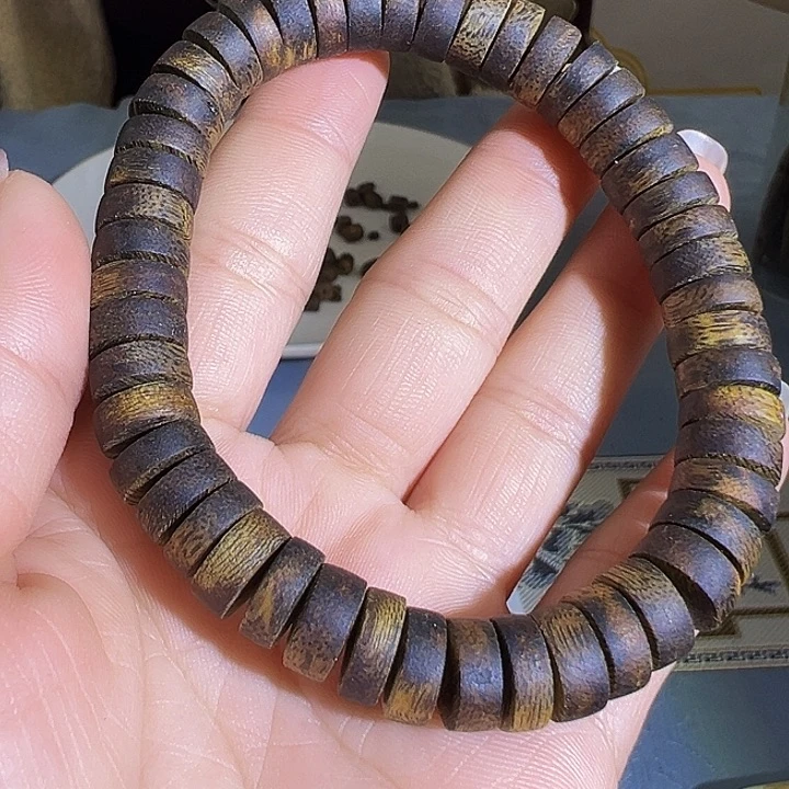 沉香沉香碎屑郭*華沉浮片珠单圈红骨凹身121.0