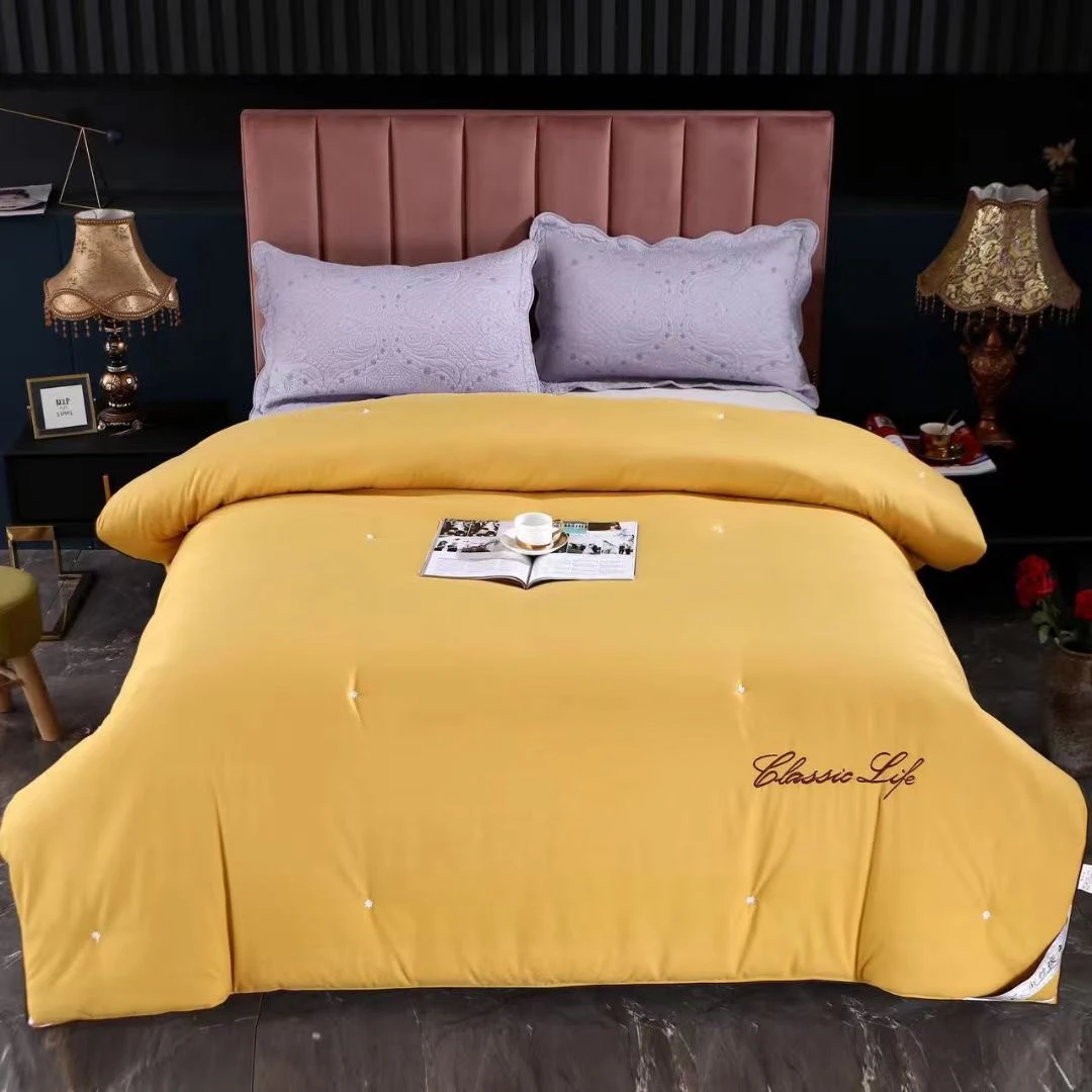 轻柔保暖中长丝简约纯色蚕丝被被绣花柔软