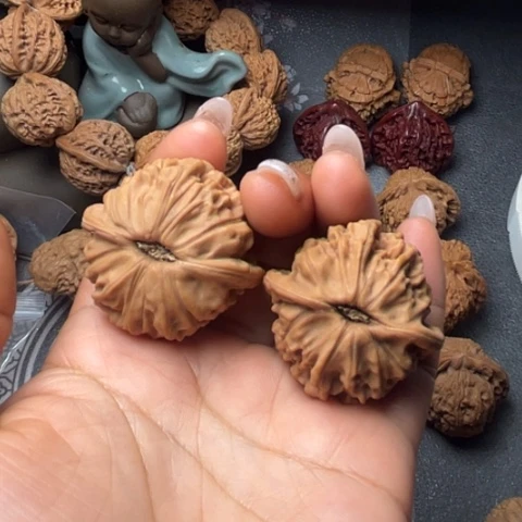 最***弟吊坠文玩核桃天地