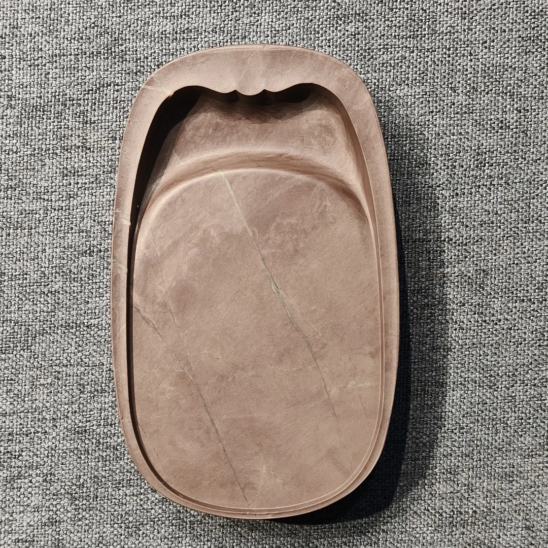 老坑洮砚，喇嘛崖老坑鸊鷉血花池砚，尺寸12.6*7.6*1.9厘米