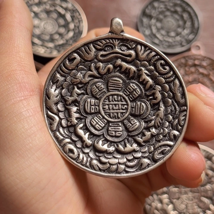 颈饰琉璃稳***福喜欢的朋友