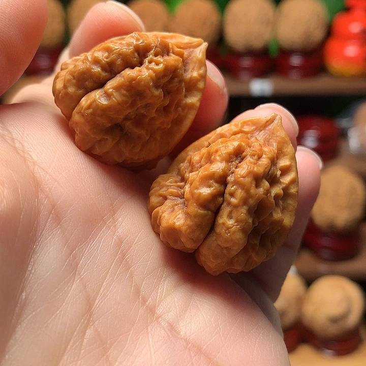 吊坠桃核羊头32.5尺寸