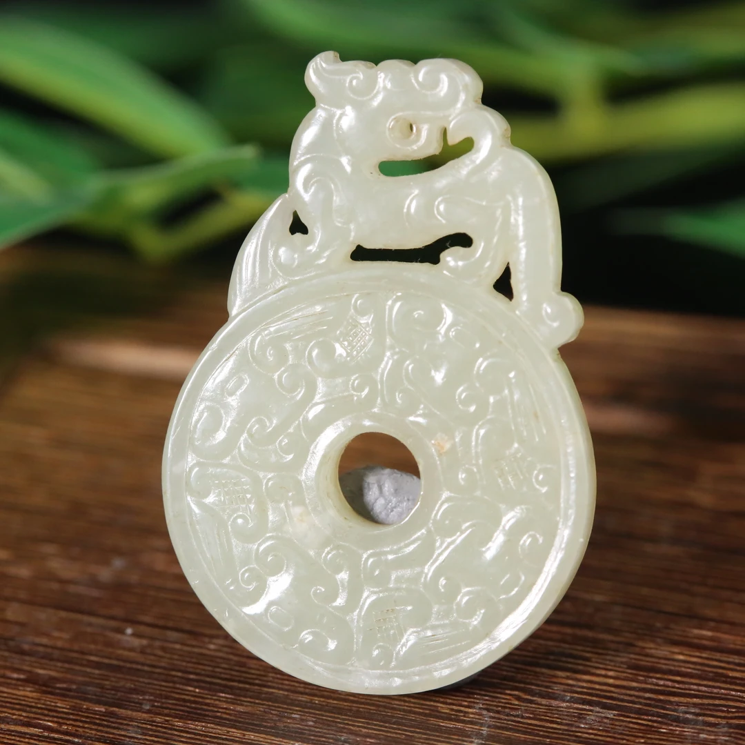 创汇期和田玉龙纹出廓璧LFJ2505224003