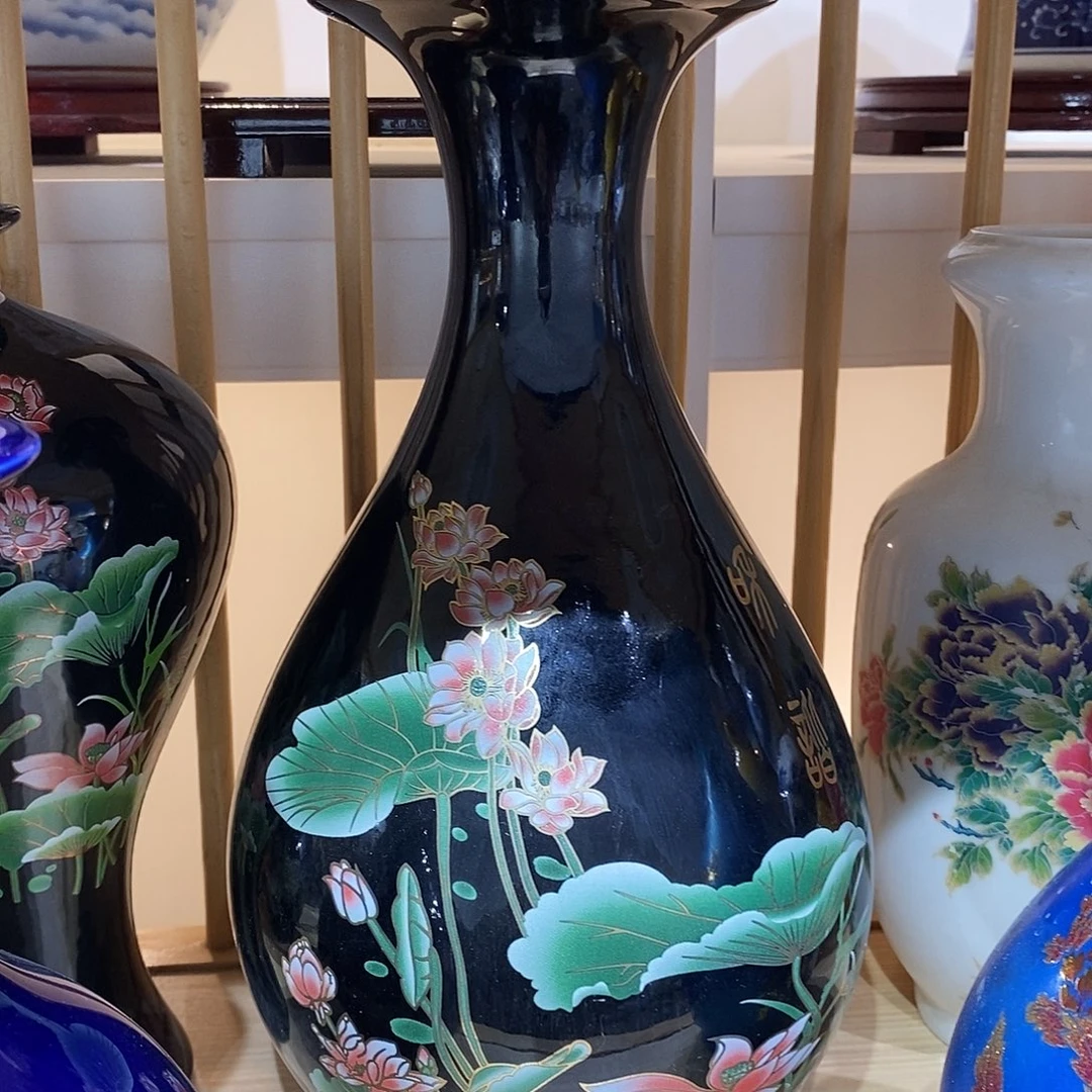 陶摆件30cm黑色荷叶玉壶春