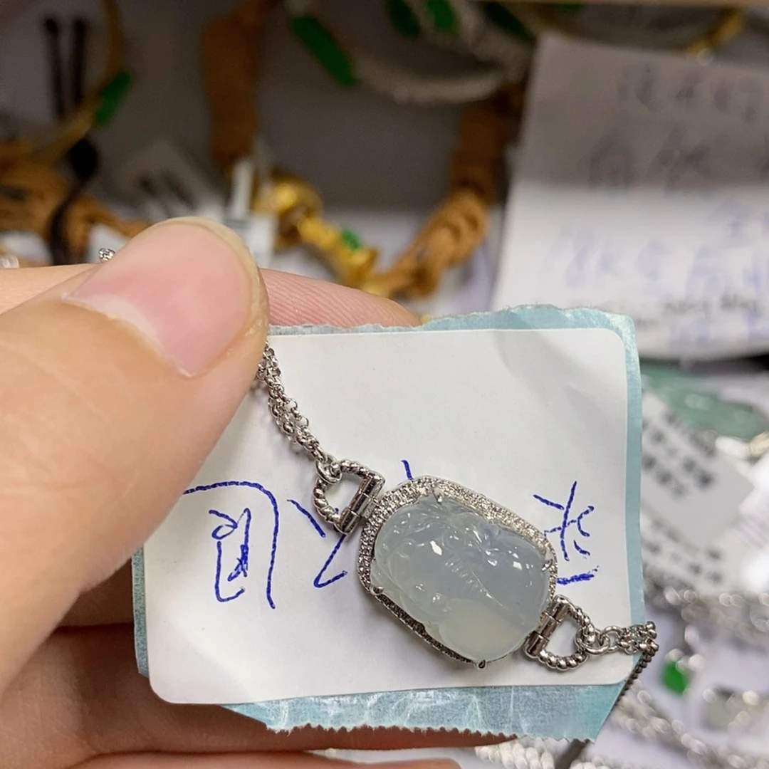 【闪购商品】颈饰18K金镶嵌翡翠婷***铺手链