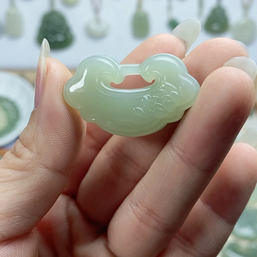 【闪购商品】颈饰未镶嵌和田玉